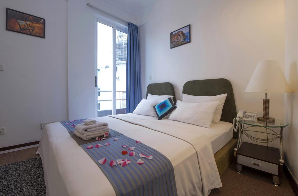 Central Boutique Inn Мале Экстерьер фото
