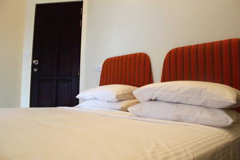 Central Boutique Inn Мале Экстерьер фото