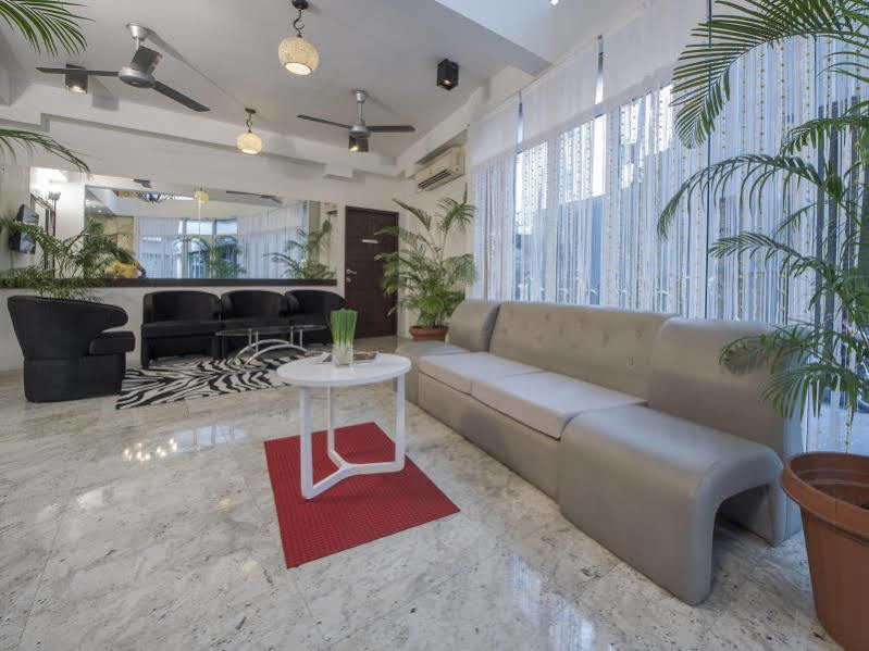 Central Boutique Inn Мале Экстерьер фото